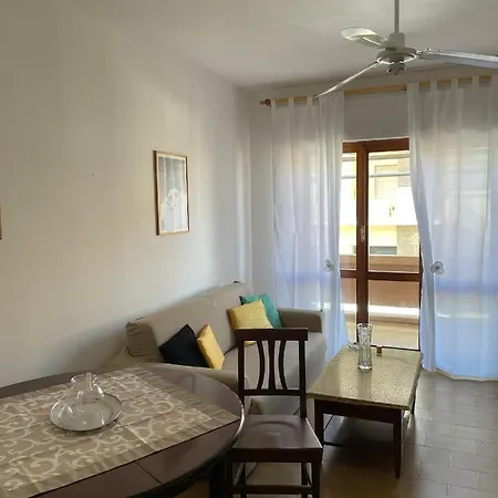 Incantevole Sole, In Centro Apartment